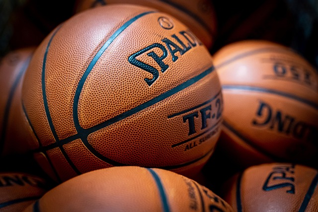 A picture of Spalding Basketballs.