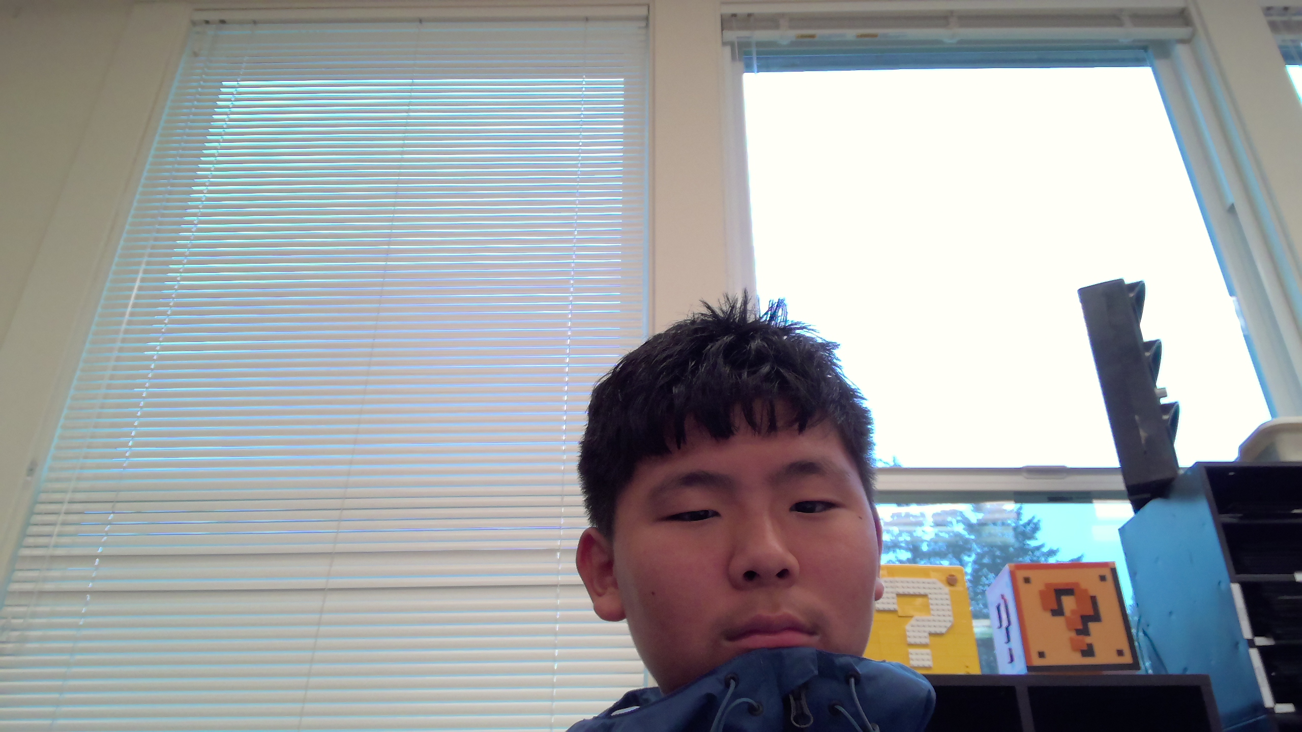 me  regular face