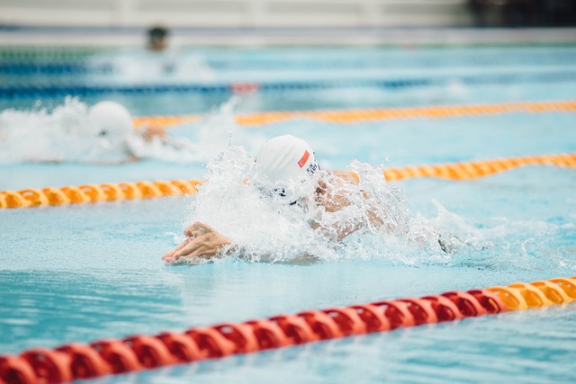 swimmer doing breaststroke