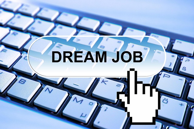  mouse clicking on dream job