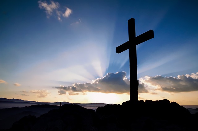 Cross on horizon
