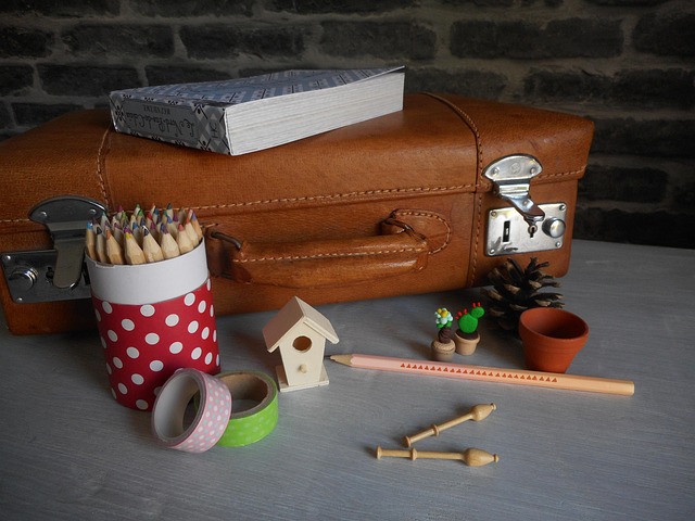 pencil pot-pixabey