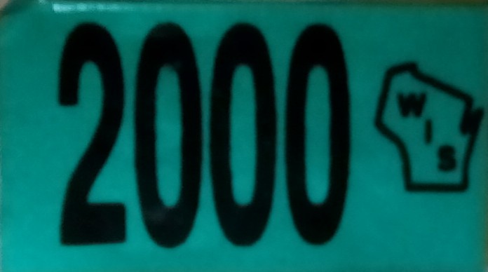 2000 Wisconsin Plate Sticker