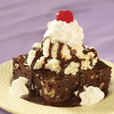 Frozen brownie sundae