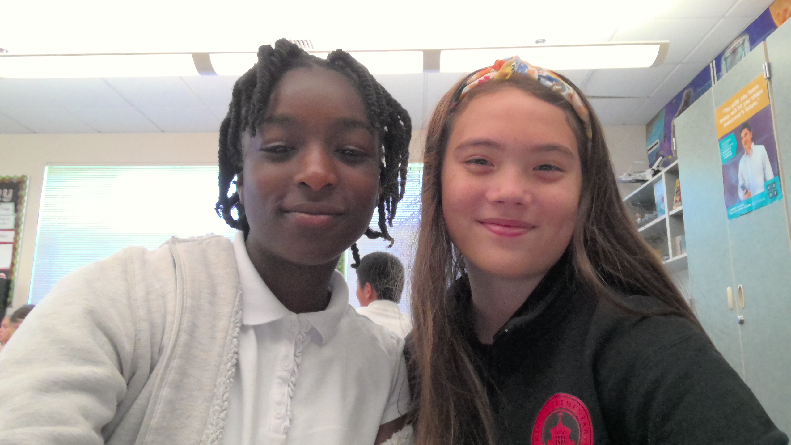 2 people smiling