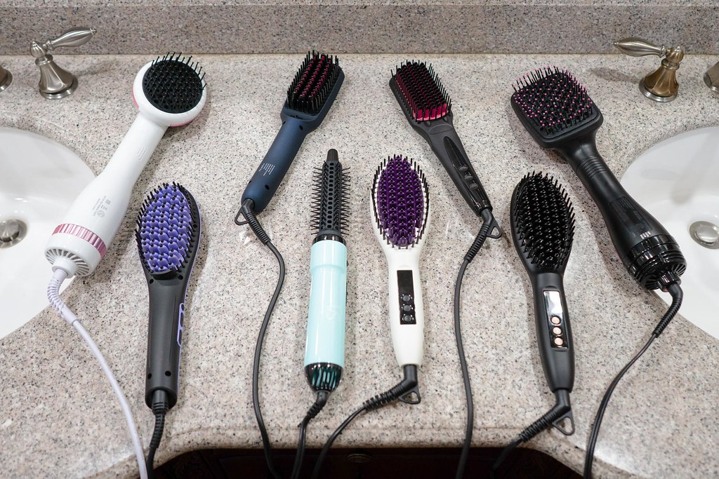 Straightening Hair Brush