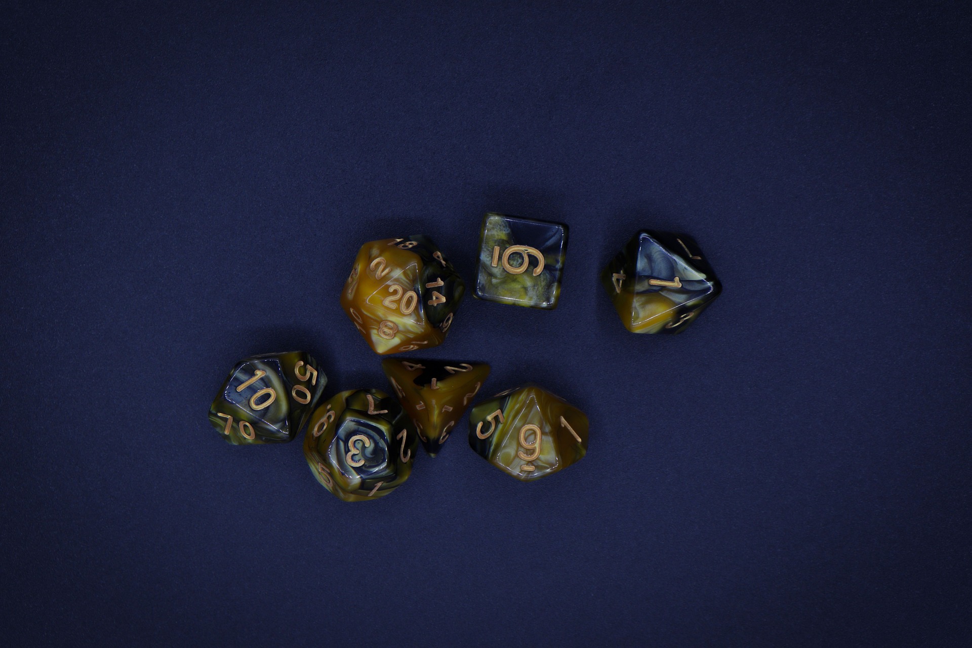 brown and blue dice