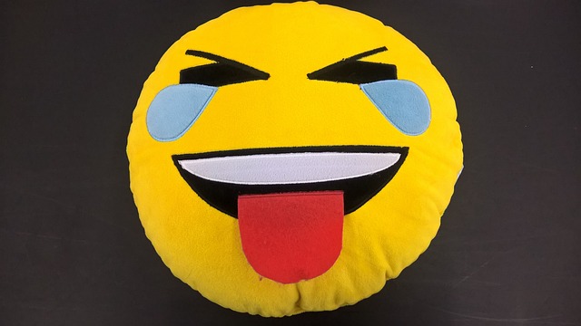 laughing emoji by Peter Arreola from Pixabay
